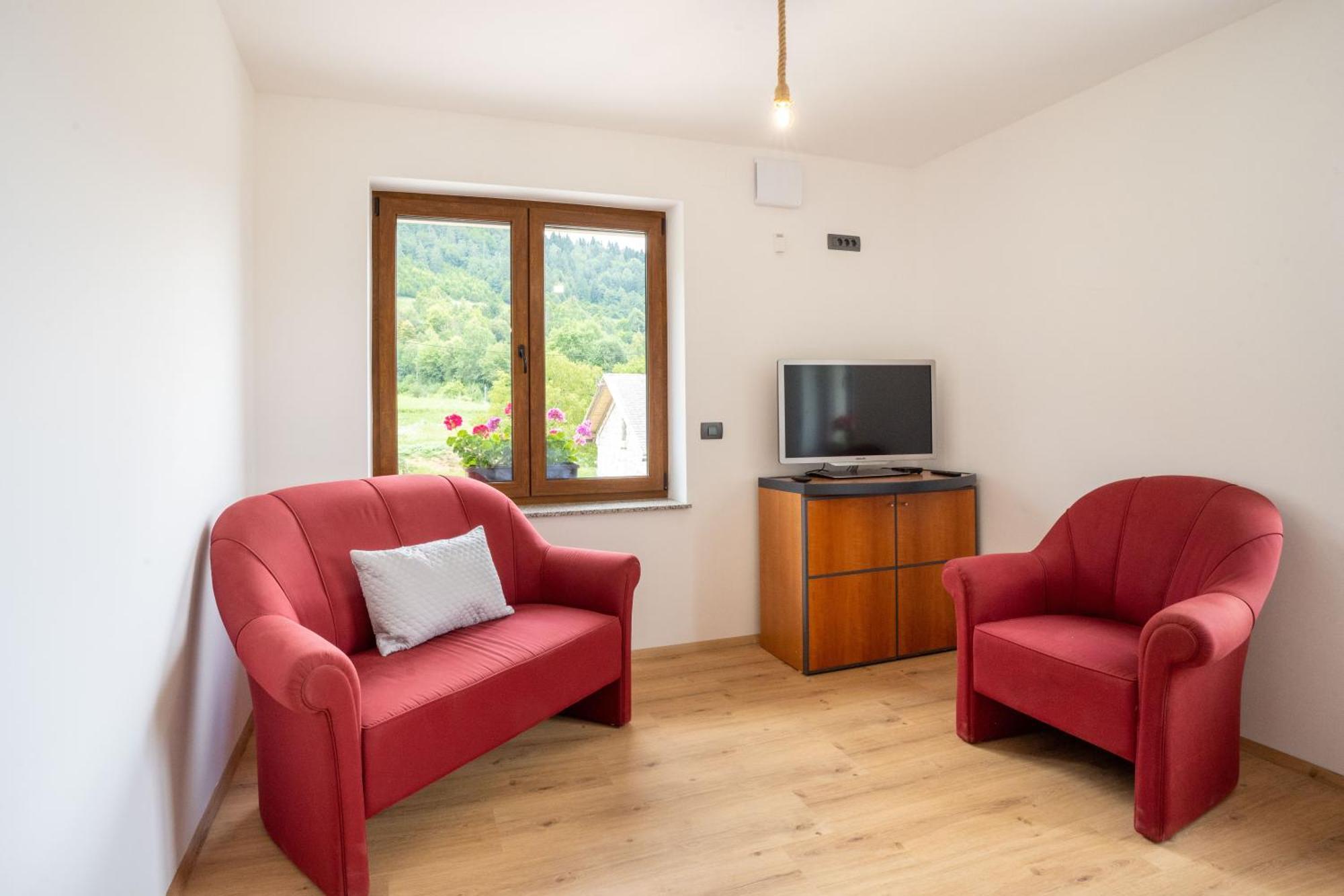 Aparthotel Hom At Vintgar Zgornje Gorje Room photo